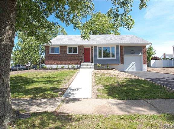3rd image of 2955 Bayport Ct