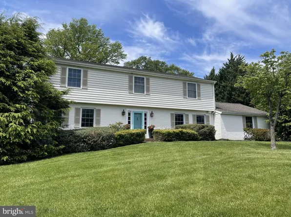6 Candlelight Ct, Lutherville Timonium, MD 21093