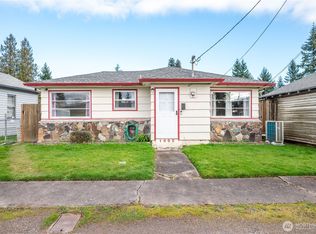 1002 N 10th Ave Avenue, Kelso, WA 98626