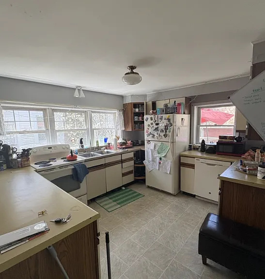 43 S Prospect St #1 — Photo 2