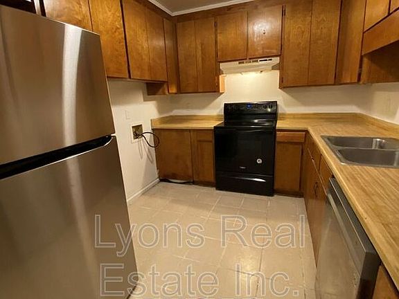 4th image of 1022 S Gordon Ave #D