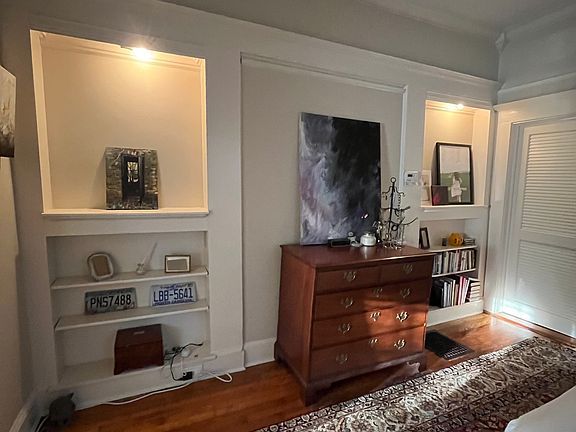 5th image of 667 Linwood Ave NE APT 2
