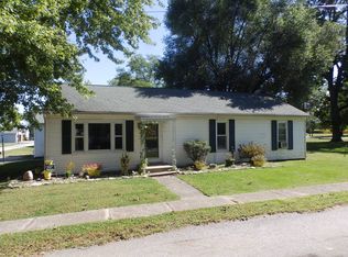 476 N Elm St, Pittsfield, IL 62363