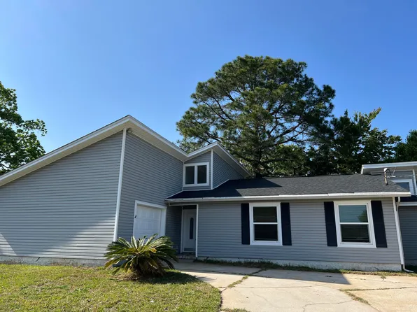 1026 Quail Hollow Dr, Mary Esther, FL 32569