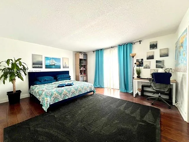 500 NE 2nd St #211 — Photo 9