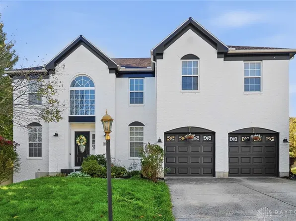3835 W Sudbury Ct, Bellbrook, OH 45305