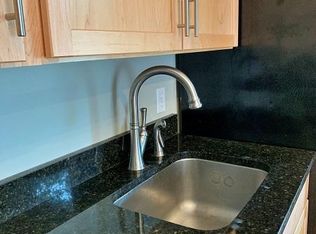 60 Carleton St APT 3, Portland, ME 04102