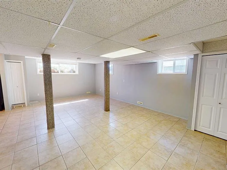 9835 100a Ave #B — Photo 3