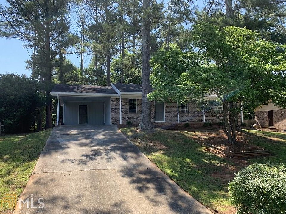 1st image of 2970 Lakeridge Dr SE