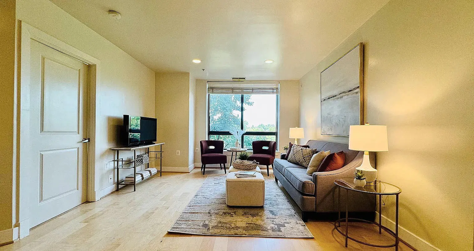 2 bed, $1,100 — Photo 1