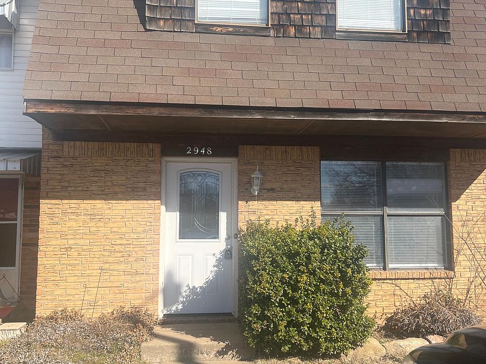 1st image of 2948 Gossett Dr