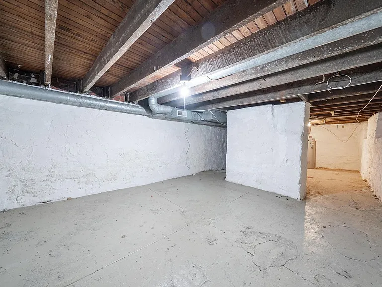 1363 Indianola Ave — Photo 13