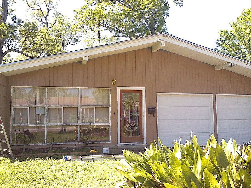 2nd image of 3785 Bayou Rd