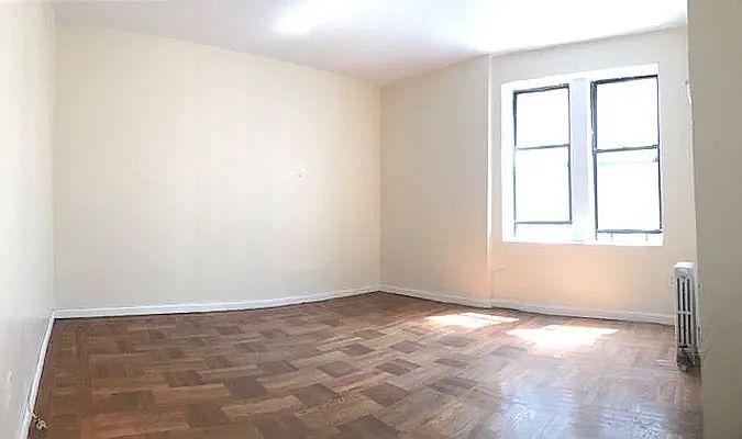 1st image of 400 E 21st St APT 1