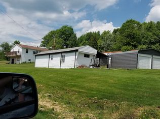 1047 Elm Rd, Northern Cambria, PA 15714
