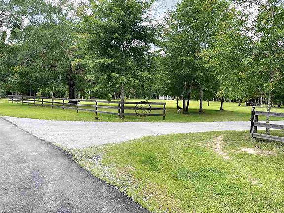 3rd image of 477 County Road 645