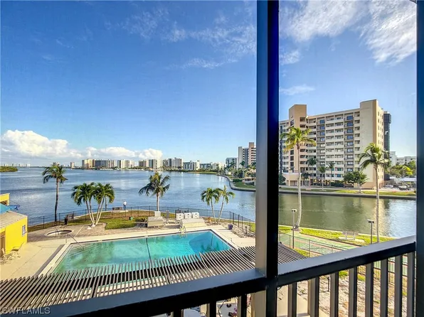 400 Lenell Rd APT 203, Fort Myers Beach, FL 33931