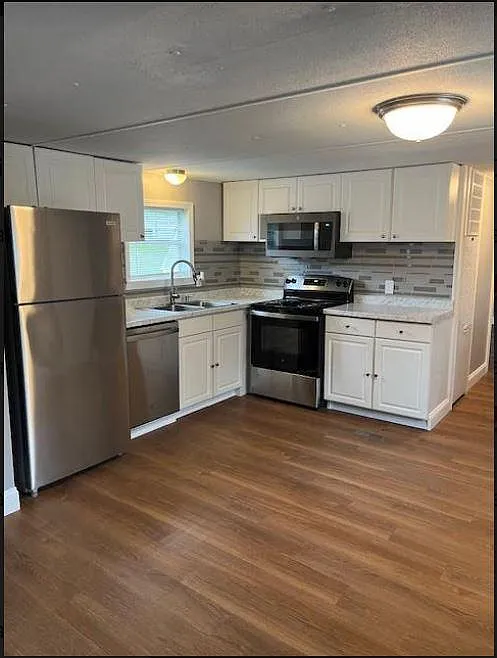 6016 Cedar Glen Dr — Photo 1