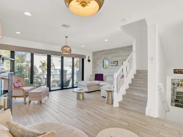 625 Windward Circle N, Boynton Beach, FL 33435
