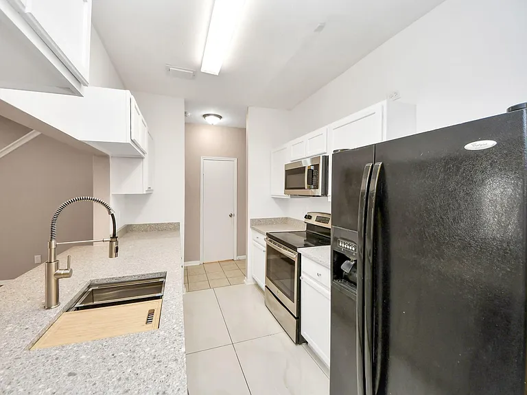3218 Holly Hall St #3218 — Photo 4