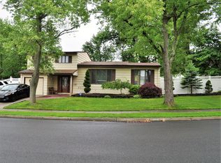 18 Harold St, Old Bridge, NJ