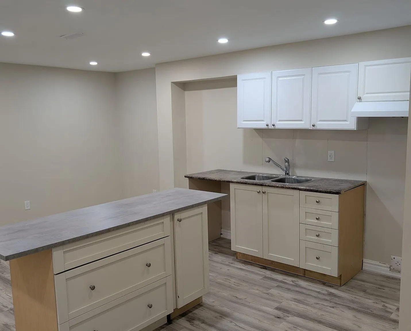 2 bed, $1,600 — Photo 2