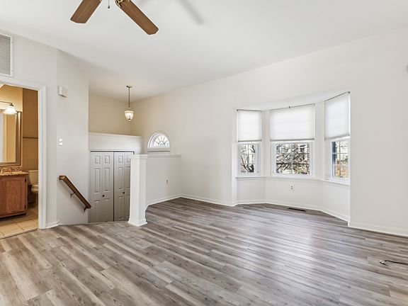 3rd image of 5835 Stream Pond Ct