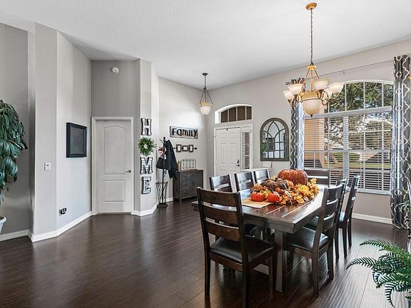 5th image of 3097 E Floral Way