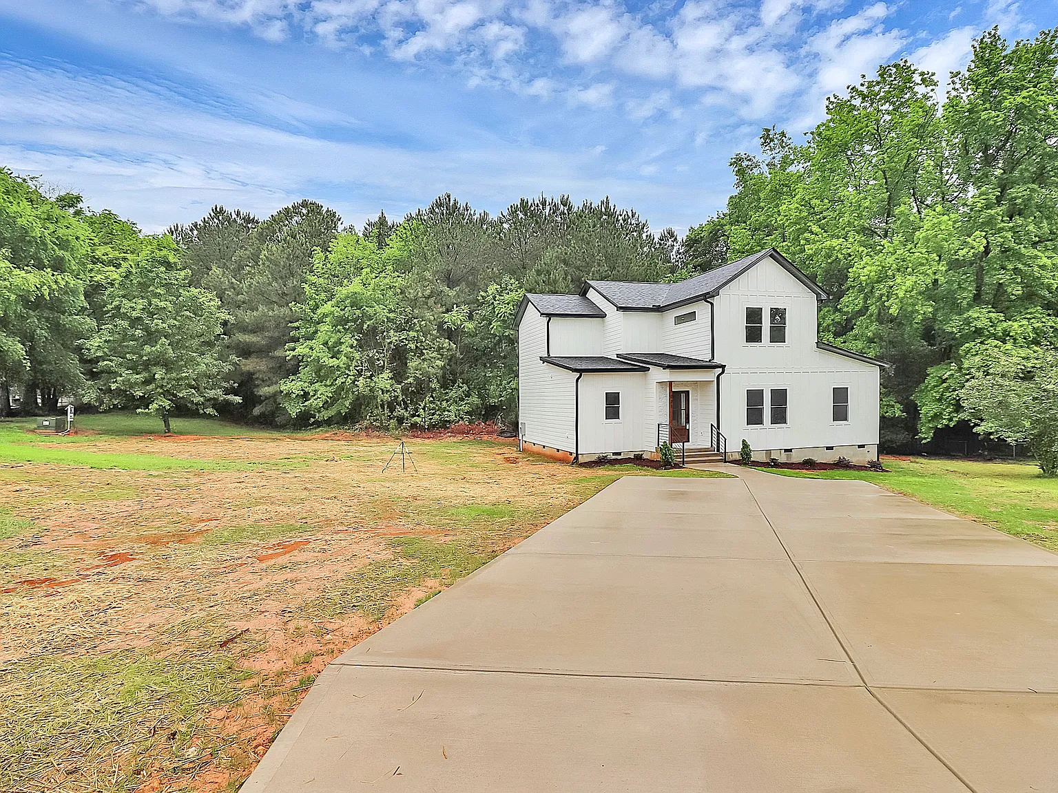 1011 Sandy Ct — Photo 4