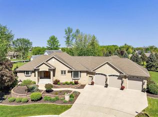 535 Leisgang Ct, Seymour, WI 54165