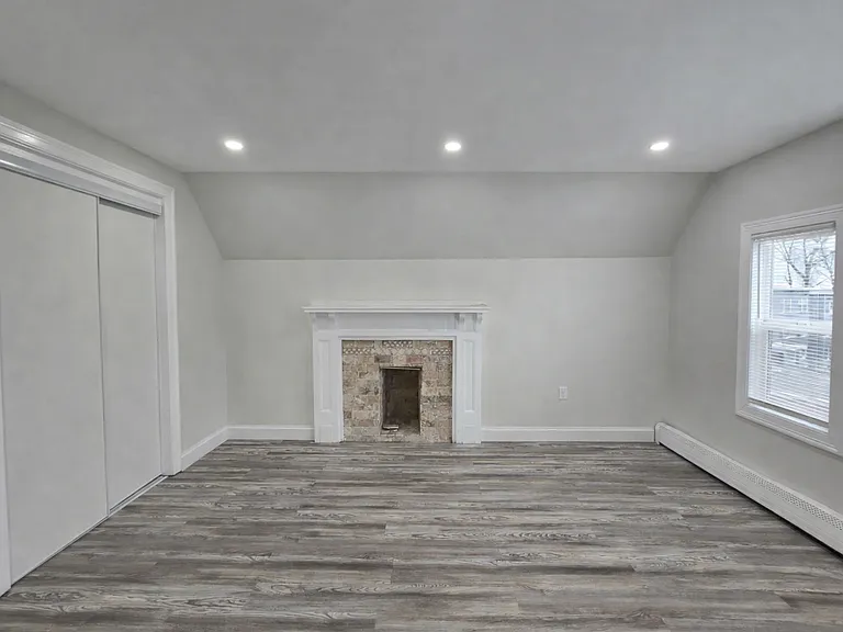 200 Norfolk St #3 — Photo 4