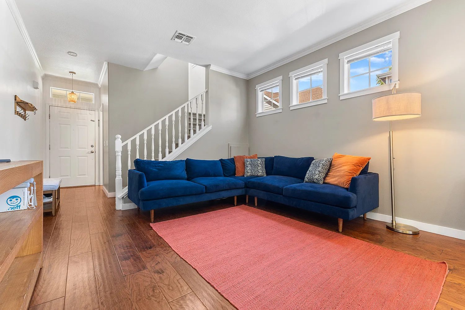 1040 Addison Cir — Photo 3