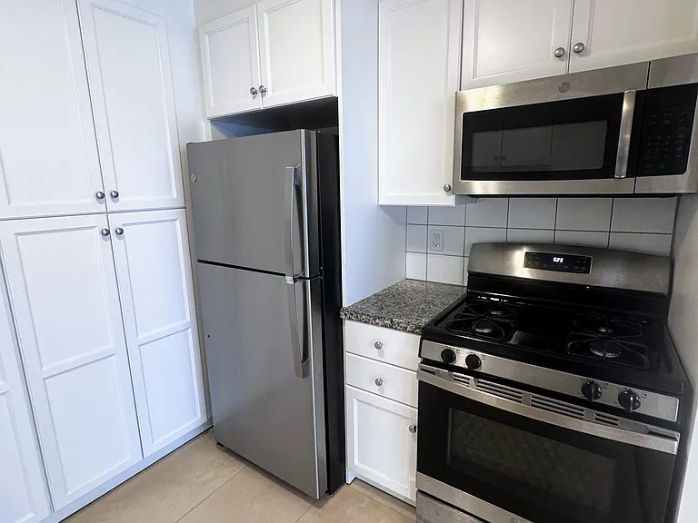 1625 Pacific Ave #304 — Photo 7