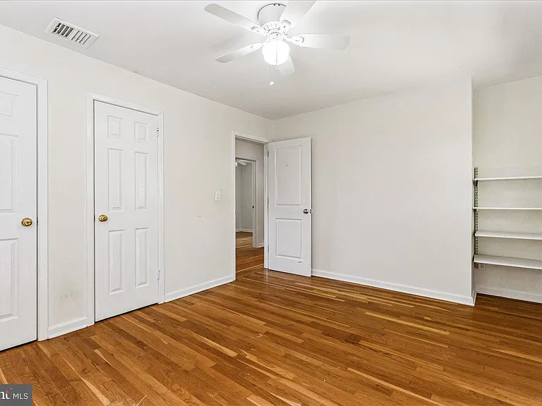 38 Robert Rd — Photo 19