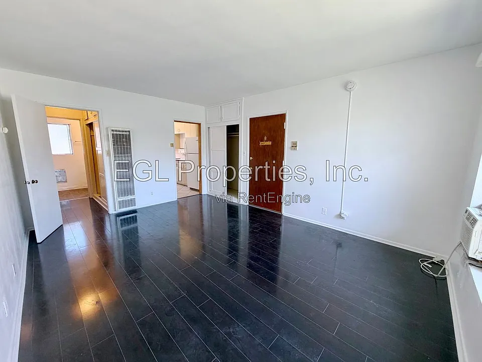 1211 N New Hampshire Ave #14