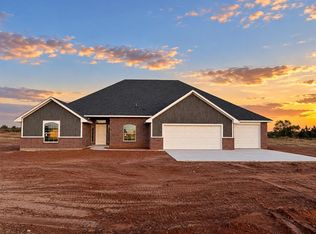 2670 Secretariat Pass, Guthrie, OK 73044