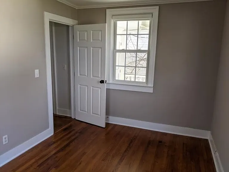 36 Charlotte St #2 — Photo 6