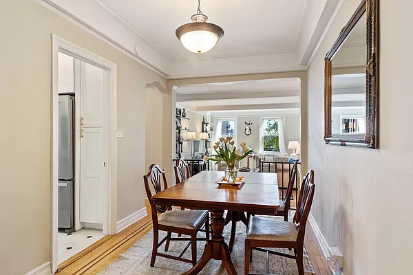 Sold by Compass | media 21