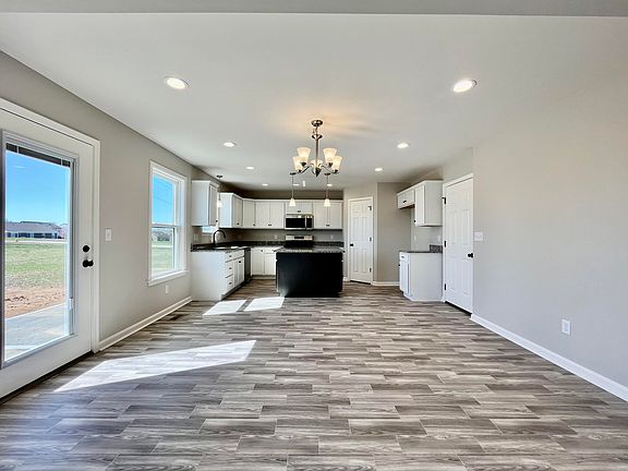 5th image of 6073 Fallen Tree Ln