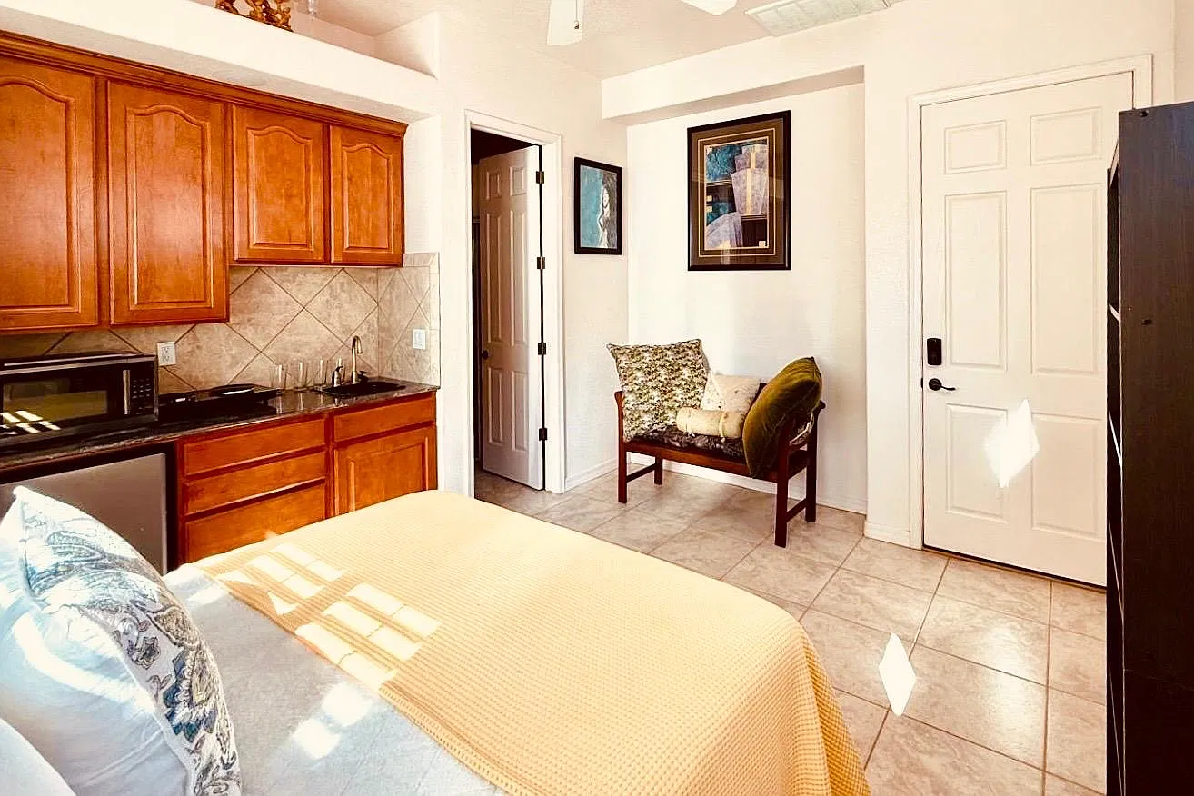 1 bed, 500 sqft, $1,000 — Photo 3