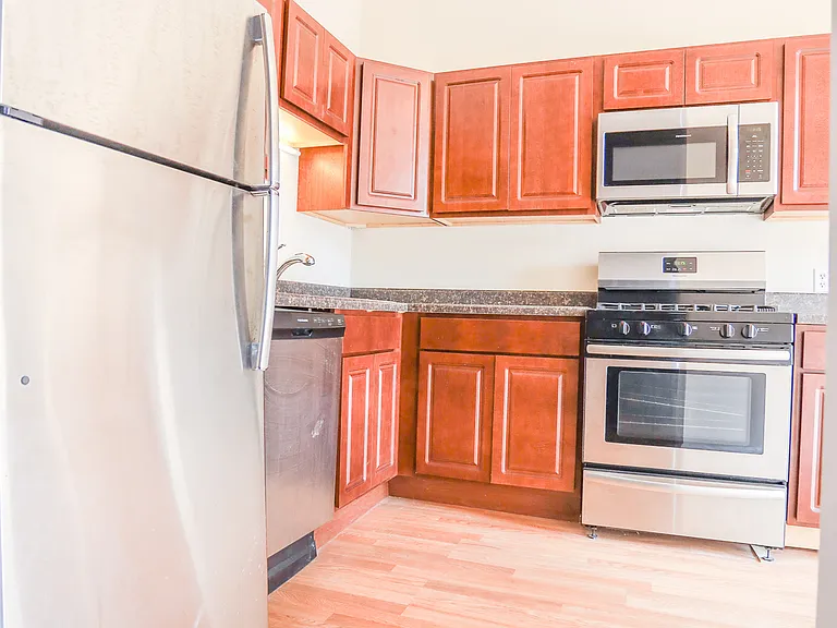1582 N Clybourn Ave #3 — Photo 2