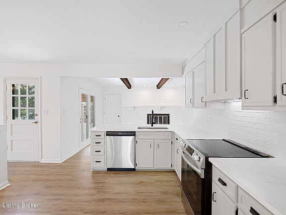 4th image of 505 Cherry Point Dr