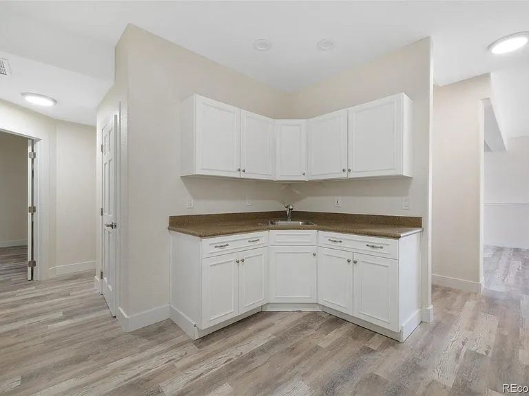 695 E Kings Deer Point — Photo 23