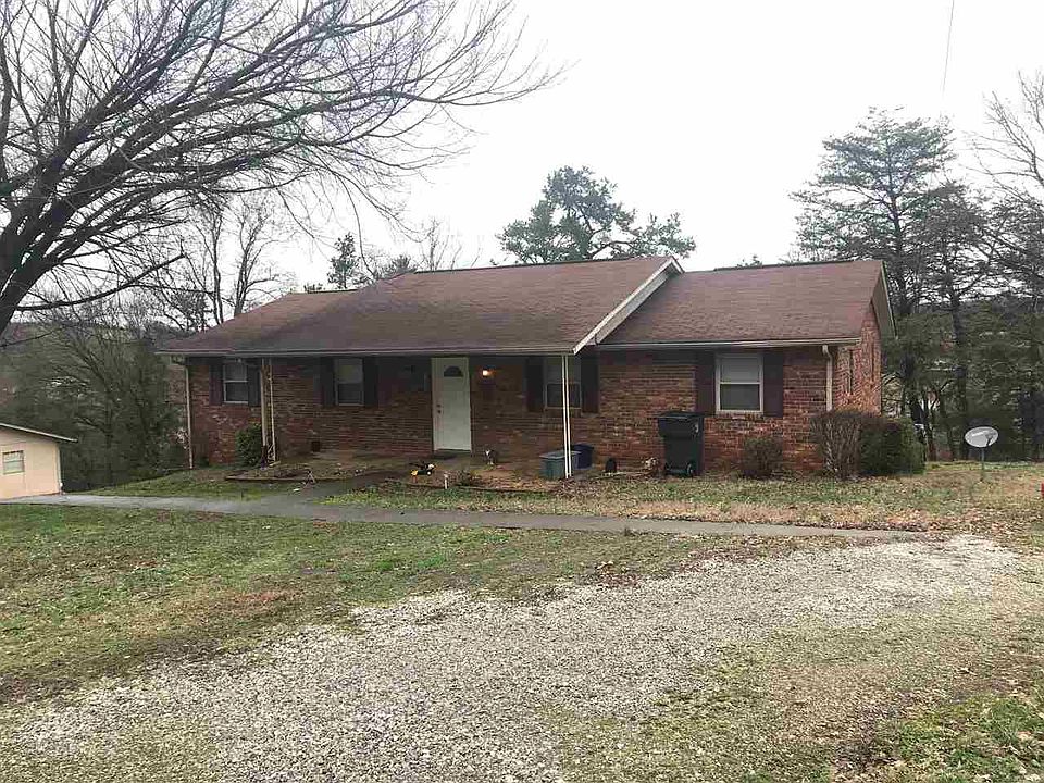2nd image of 1485 Dandelion Cir