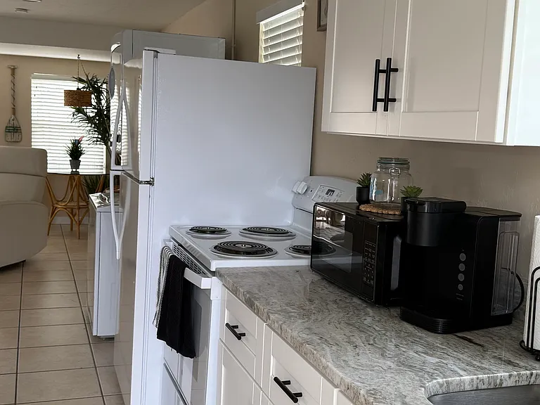 870 S McCall Rd #4 — Photo 5