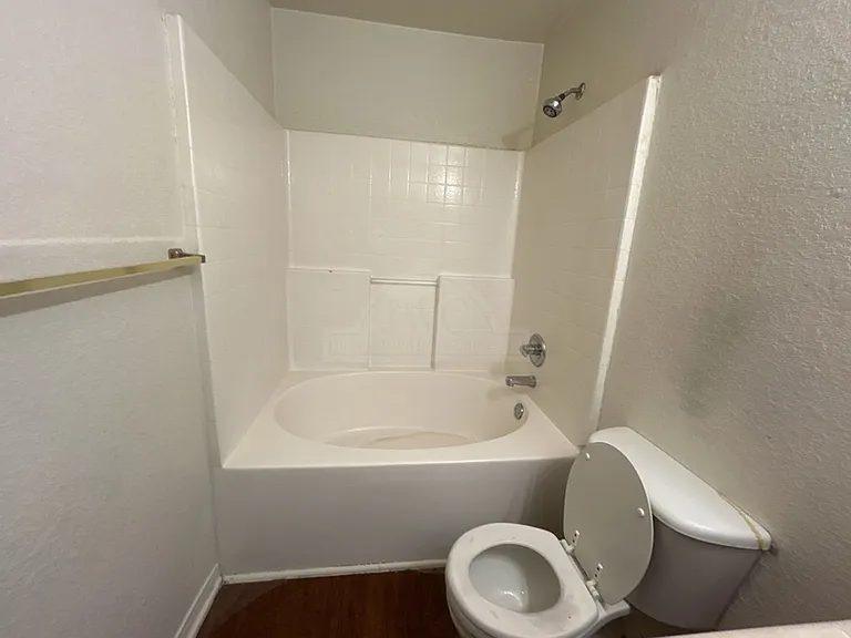 1407 Dugger, Killeen — Photo 23
