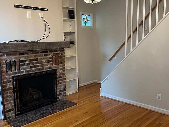 Living Room with Gas Fireplace