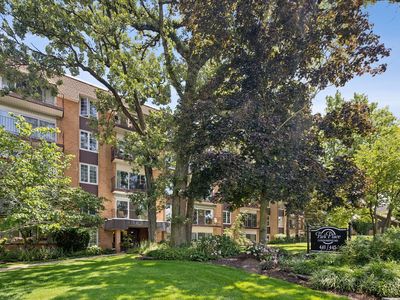 441 N Park Blvd #4I, Glen Ellyn, IL, 60137