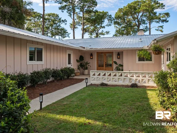 510 W Canal Dr, Gulf Shores, AL 36542