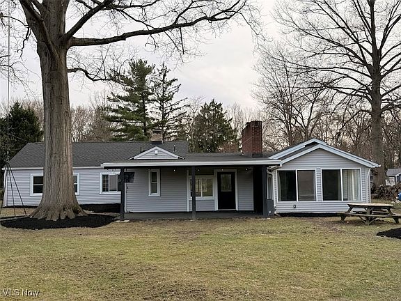4th image of 523 Atterbury Blvd